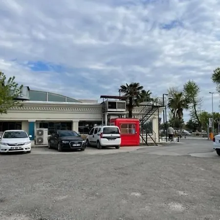 Yali Hotel