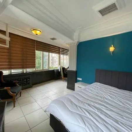 Hotel Yali *